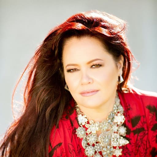 Amy Hanaiali'i Miami Tickets