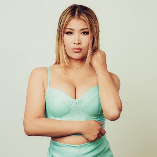Jiaoying Summers in Miami